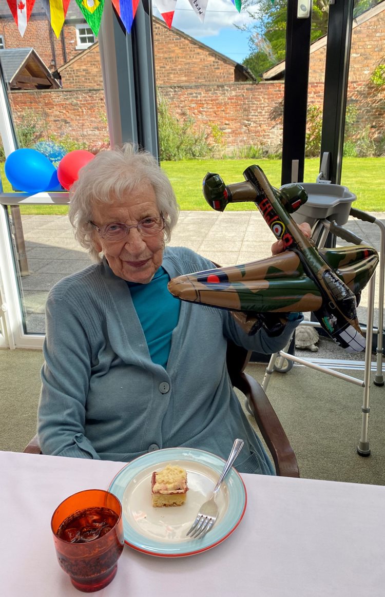 “It was a massive relief to show off some lights” – Cheadle care home celebrates VE Day